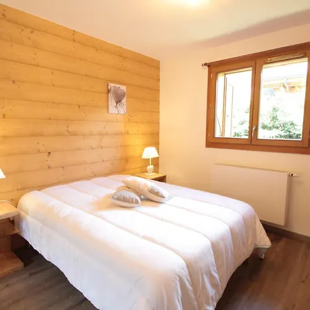 Apartment Spacieux 4 Pieces, 6 Couchages, Terrasse, Pres Pistes Et Commerces, Parking Couvert, Casier A Skis - Fr-1-572-244